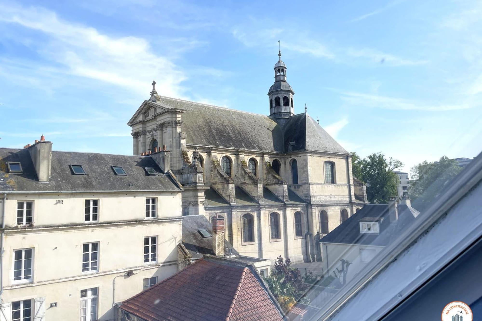 Le St-Laurent - Magnifique Triplex - Calme Caen Kültér fotó